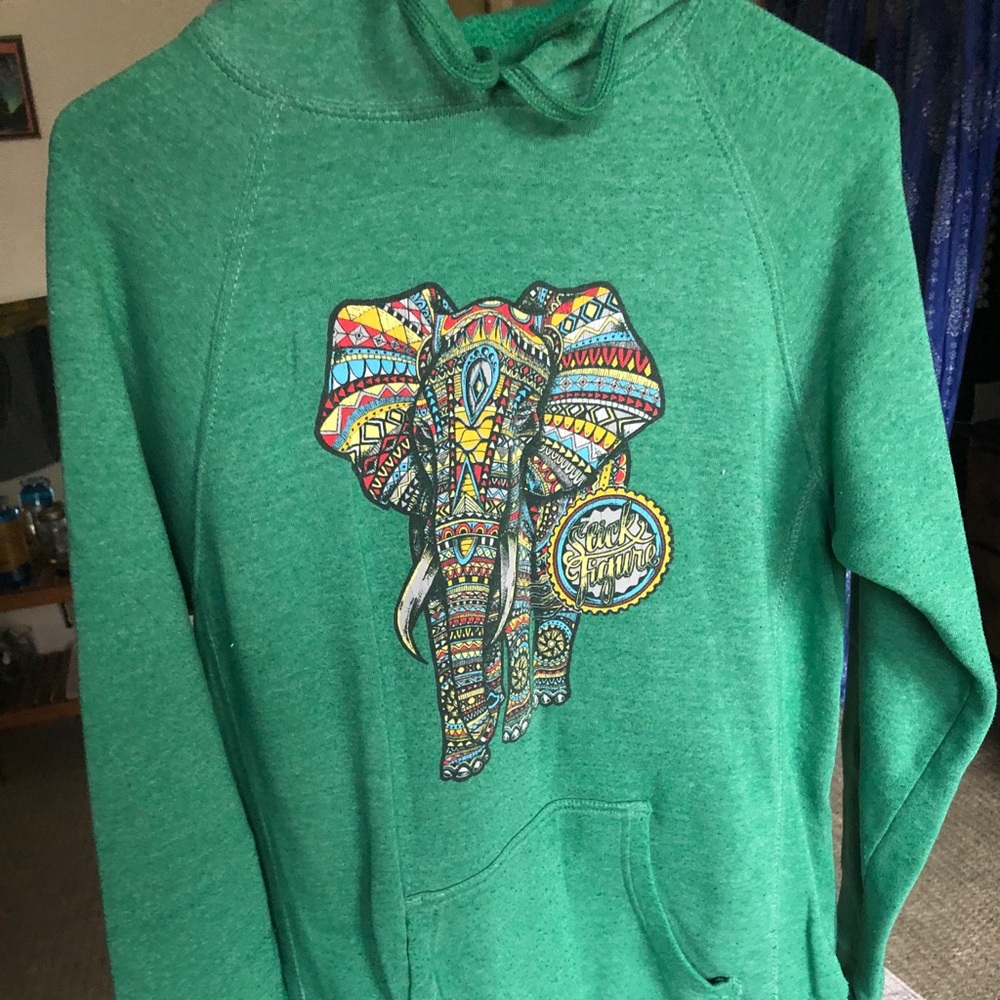 Pullover hoodie